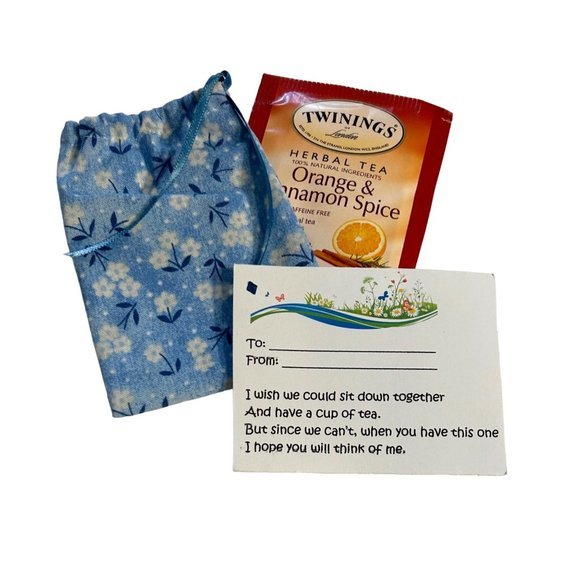 Handcrafted Fabric Gift Bags with Gift Tags - Picture 3 of 5